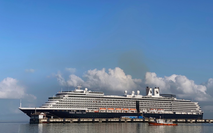 Hãng tàu khẩn trương liên lạc với du khách đã rời du thuyền MS Westerdam