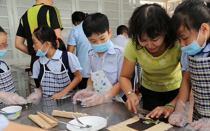 Khuyến khích con làm việc nhà, thể dục thể thao trong những ngày nghỉ học