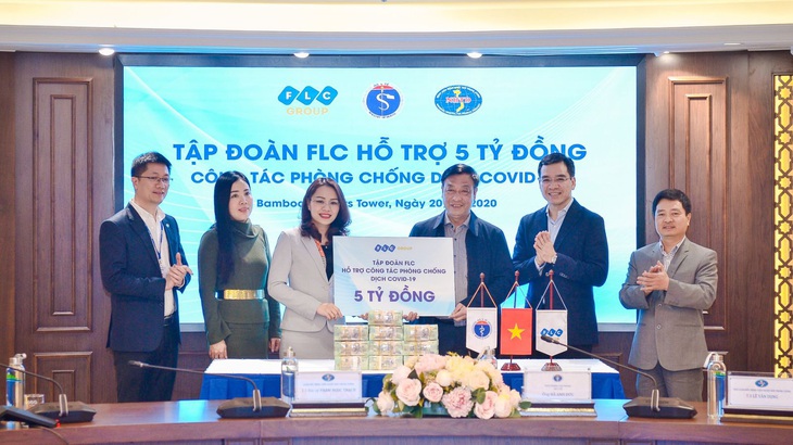 Tập đoàn FLC trao 5 tỉ đồng hỗ trợ công tác phòng chống dịch bệnh COVID-19 của Bộ Y tế - Ảnh 1.