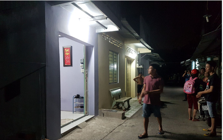 Nghi bị nói xấu, nam thanh niên dùng kéo đâm bạn nhập viện - Ảnh 1. Nghi bị nói xấu, nam thanh niên dùng kéo đâm bạn nhập viện - Ảnh 1.