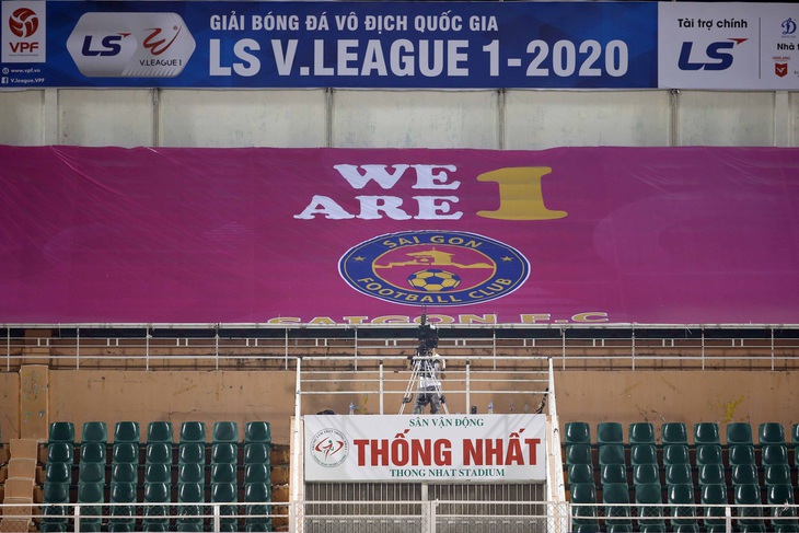 Hoãn Giải futsal VĐQG 2020, vòng 2 V-League 2020 tiếp tục thi đấu  trên sân không khán giả - Ảnh 2.