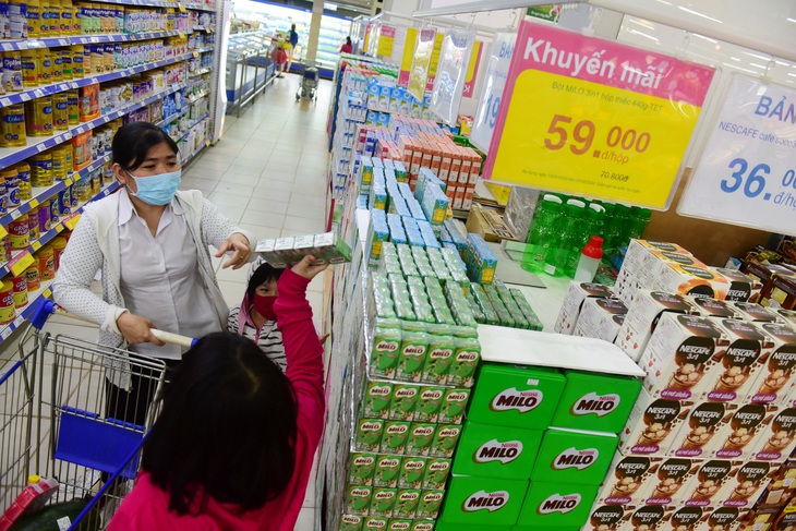 Nhiều khuyến mãi trong mùa dịch - Ảnh 2. Nhiều khuyến mãi trong mùa dịch - Ảnh 2.