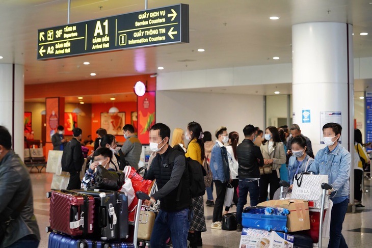 Những khuyến cáo an toàn khi bay trong mùa dịch - Ảnh 1. Những khuyến cáo an toàn khi bay trong mùa dịch - Ảnh 1.
