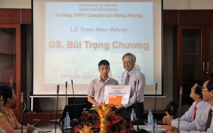 Giáo sư Lương Văn Hy được bầu làm phó chủ tịch AAS