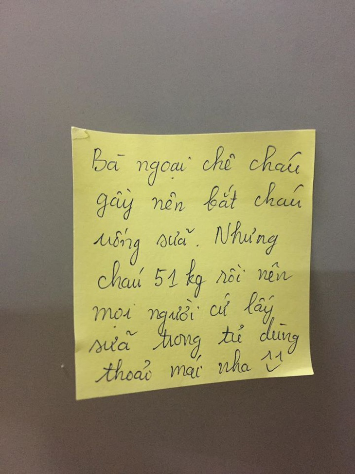 Những mẩu giấy đầy tình nữ sinh để lại trong phòng cách ly ký túc xá - Ảnh 2.