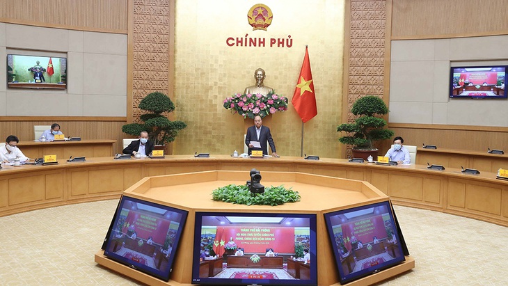 Tranh thủ từng giờ, từng phút chống dịch - Ảnh 3. Tranh thủ từng giờ, từng phút chống dịch - Ảnh 3.