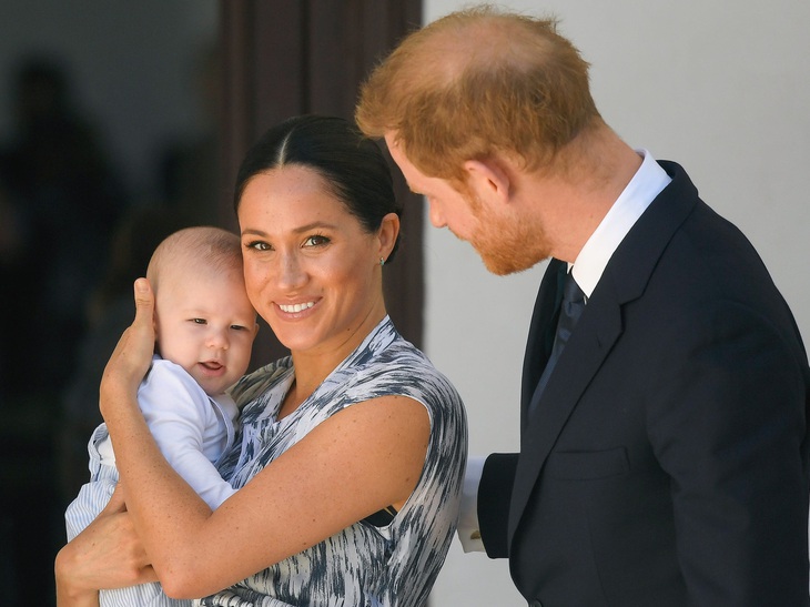 Ông Trump: Mỹ không trả tiền an ninh cho cặp Harry-Meghan, 2 vợ chồng nói không cần - Ảnh 1.