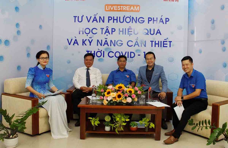 Hướng nghiệp online mùa COVID-19 - Ảnh 1. Hướng nghiệp online mùa COVID-19 - Ảnh 1.