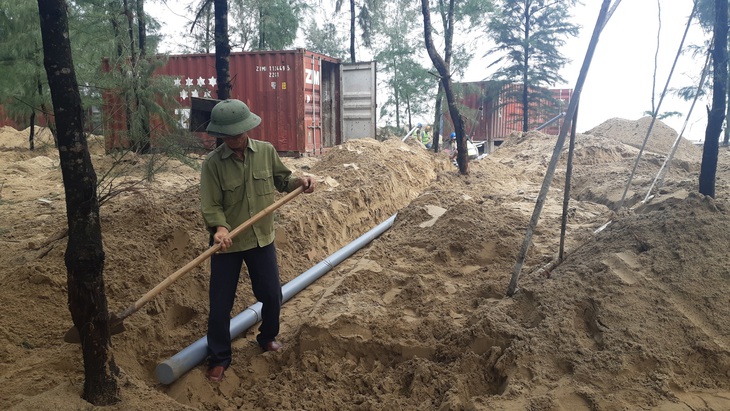 Phạt doanh nghiệp đặt 130 thùng container ở rừng phòng hộ 70 triệu đồng - Ảnh 2. Phạt doanh nghiệp đặt 130 thùng container ở rừng phòng hộ 70 triệu đồng - Ảnh 2.
