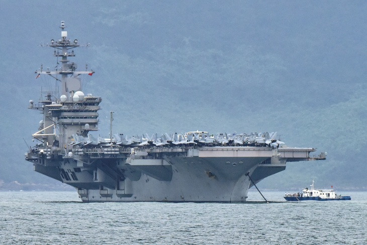 Corona tấn công tàu sân bay USS Theodore Roosevelt, hạm trưởng viết tâm thư kêu cứu - Ảnh 1.