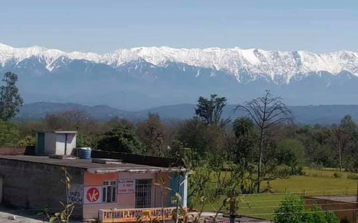 Nepal bất ngờ hứng dòng lũ khổng lồ: Chuyện gì xảy ra trên Himalaya? - Ảnh 2.