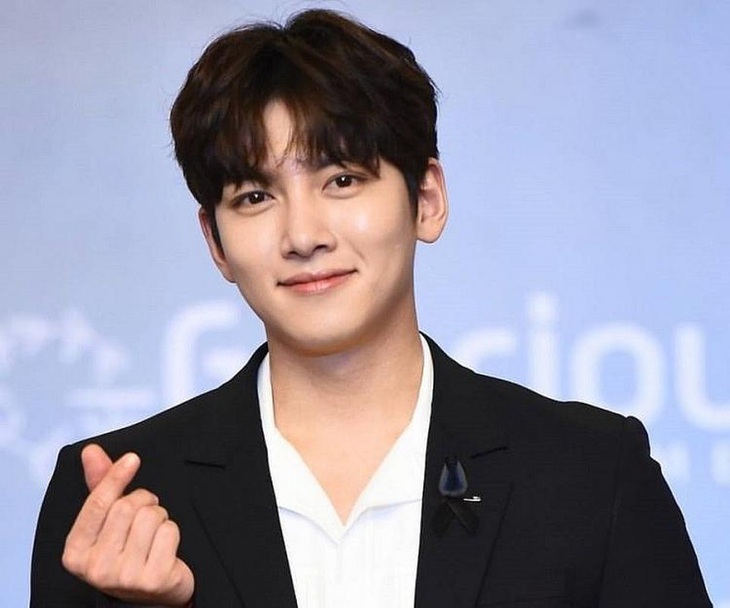 Top 10 sao Hàn Quốc đẹp trai nhất mọi thời đại gọi tên Lee Jong Suk, Lee Min Ho - Ảnh 5.