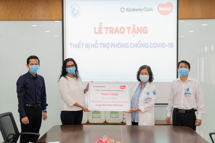 Huggies Việt Nam ủng hộ vật phẩm y tế cho 40 bệnh viện phụ sản - Ảnh 4. Huggies Việt Nam ủng hộ vật phẩm y tế cho 40 bệnh viện phụ sản - Ảnh 4.