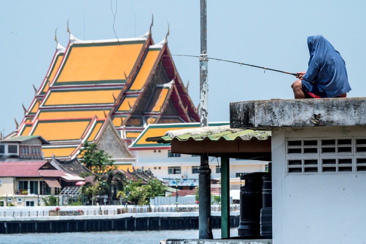 Dân Bangkok thở không khí sạch hơn nhờ ở nhà vì COVID-19 - Ảnh 1.