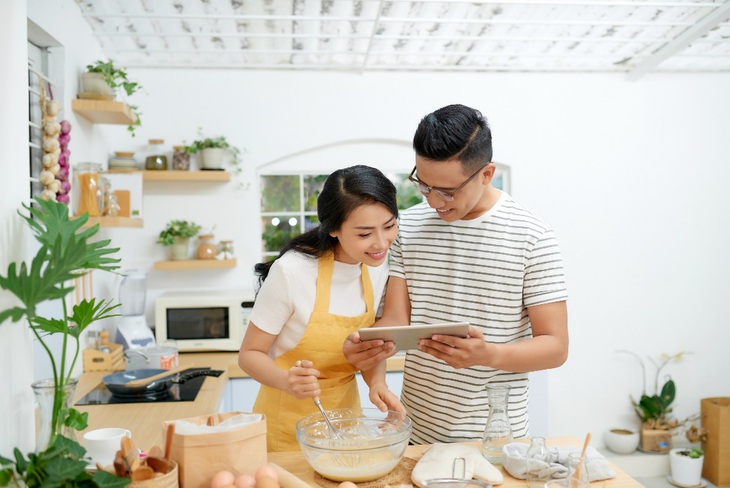 Lễ này sao không ở nhà để… đi xa hơn? - Ảnh 2. Lễ này sao không ở nhà để… đi xa hơn? - Ảnh 2.