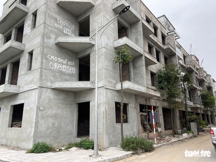 Chủ đầu tư chung cư Athena Complex hứa trả sổ hồng cho cư dân - Ảnh 2.