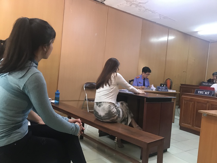 Y án với bị cáo cắt tóc, xén lông mày tình địch - Ảnh 1. Y án với bị cáo cắt tóc, xén lông mày tình địch - Ảnh 1.