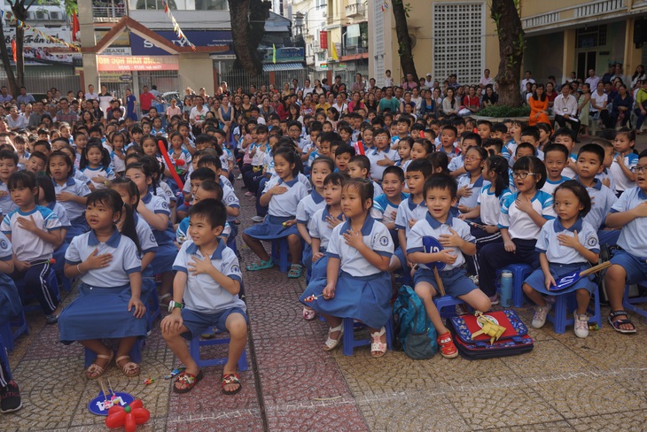 Trường tiểu học TP.HCM sẽ đón và giao nhận học sinh tại cổng trường - Ảnh 1. Trường tiểu học TP.HCM sẽ đón và giao nhận học sinh tại cổng trường - Ảnh 1.