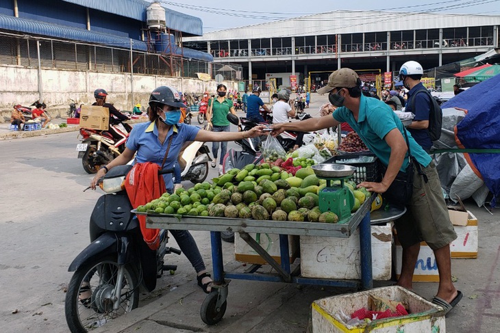 Vụ thu tiền bảo kê ở Đồng Nai: Hàng trăm tiểu thương phải chung tiền - Ảnh 1.