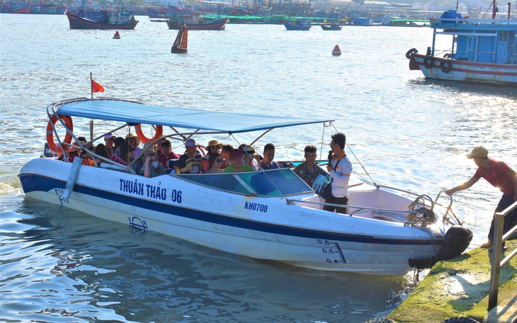 Cần ổn định bến tàu du lịch mới ở Nha Trang