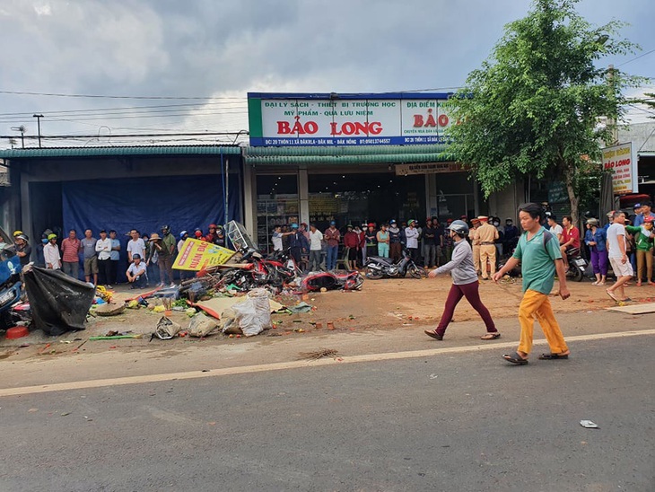 Tai nạn kinh hoàng: xe tải trọng lớn lao thẳng vô chợ, 5 người chết - Ảnh 5.