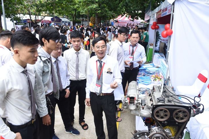 Ngày mai 15-6 bắt đầu đăng ký dự thi, cần lưu ý gì? - Ảnh 5. Ngày mai 15-6 bắt đầu đăng ký dự thi, cần lưu ý gì? - Ảnh 5.