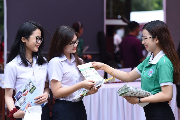 Ngày mai 15-6 bắt đầu đăng ký dự thi, cần lưu ý gì? - Ảnh 2. Ngày mai 15-6 bắt đầu đăng ký dự thi, cần lưu ý gì? - Ảnh 2.