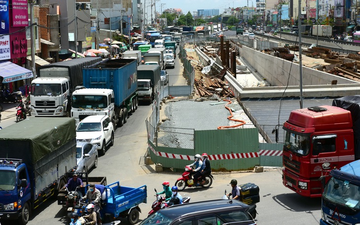 Tăng tốc xây hạ tầng, cách nào?