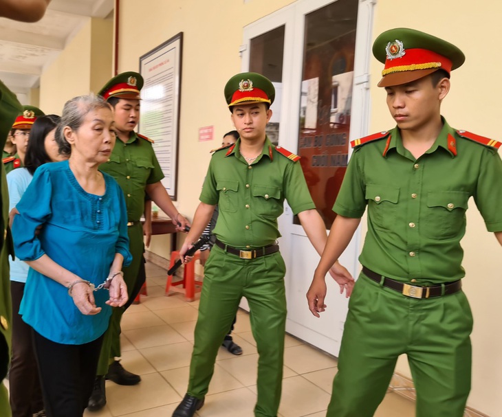 Các bên nói gì về tình tiết bất ngờ 1 nạn nhân vụ thi thể trong bêtông chưa chết? - Ảnh 2.