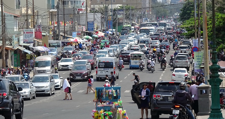 2- xe un u tren duong thuy van