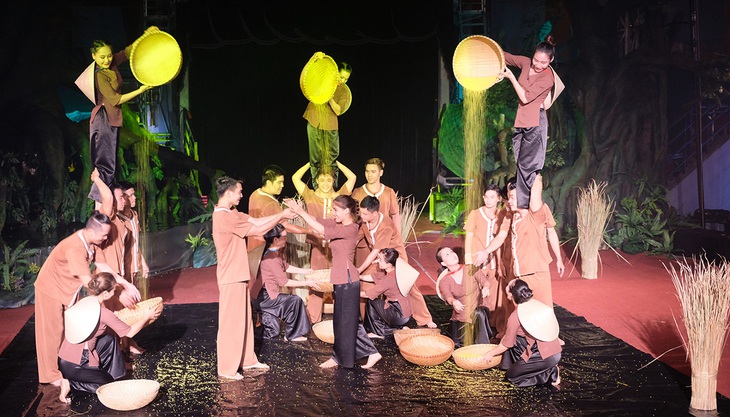 Mekong show kể chuyện phương Nam cho du khách - Ảnh 1.