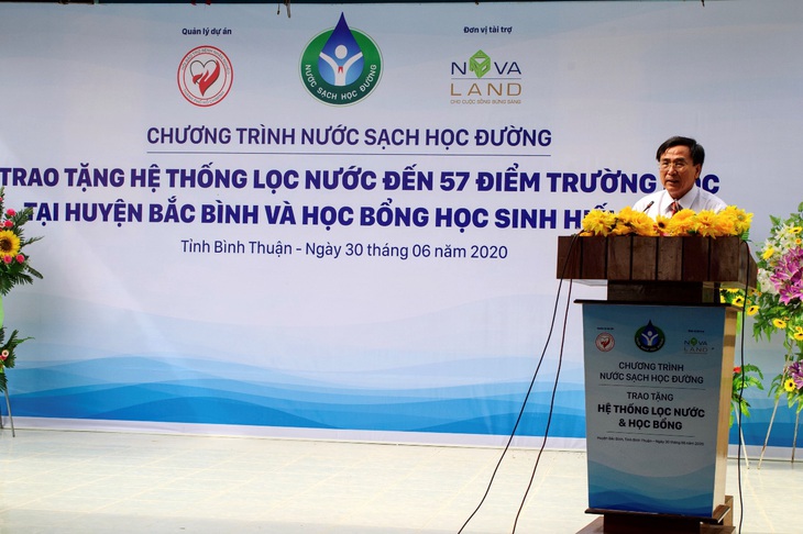 Nước sạch học đường đến với giáo viên, học sinh huyện Bắc Bình, Bình Thuận - Ảnh 1.