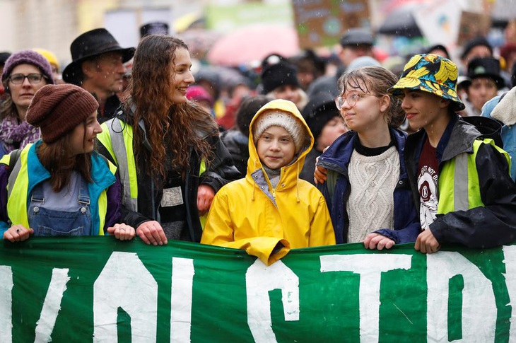 Đại sứ quán Thụy Điển giới thiệu sách Greta Thunberg: Chiến binh vì hành tinh xanh - Ảnh 1.