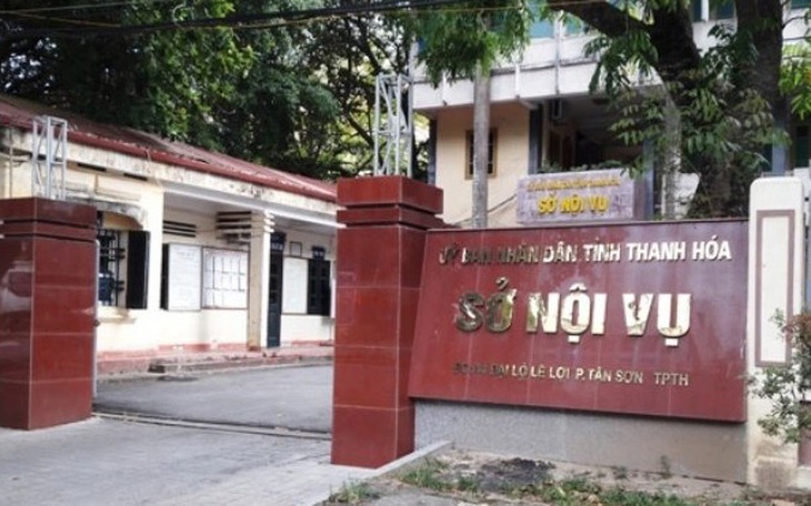 Tạm đình chỉ công tác trưởng phòng Sở Nội vụ Thanh Hóa để điều tra vụ đánh bạc