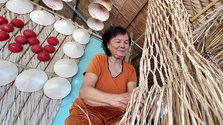 Võng chuối nhiều ký ức - Ảnh 1. Võng chuối nhiều ký ức - Ảnh 1.