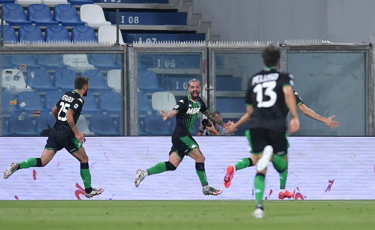 Ronaldo tịt ngòi, Juventus đánh rơi chiến thắng trước Sassuolo dù dẫn trước 2-0 - Ảnh 2.