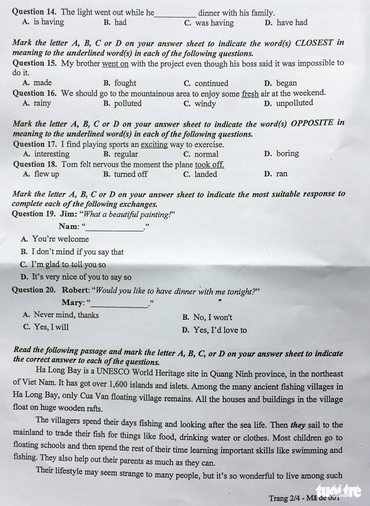 Đề tiếng Anh thi lớp 10 Hà Nội dễ lấy điểm, thí sinh lo điểm chuẩn cao - Ảnh 2.