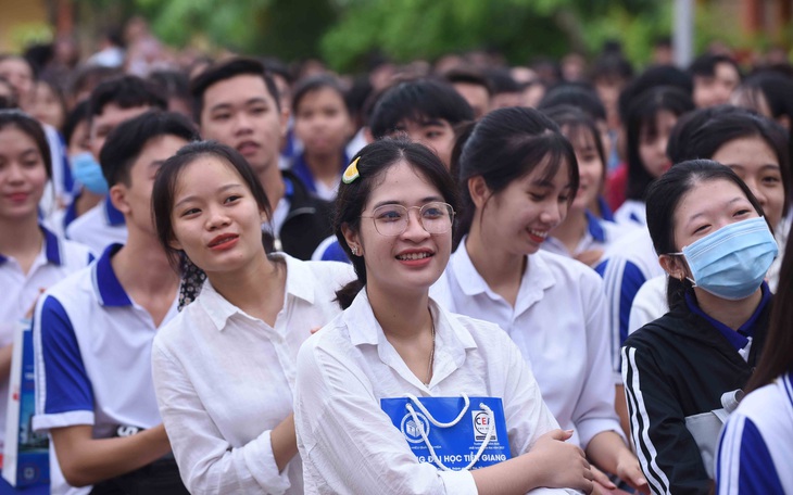 Ngày 4, 5-7 tư vấn tuyển sinh tại Đắk Lắk, Khánh Hòa