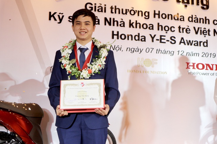 Thủ khoa Trường ĐH Khoa học tự nhiên đạt điểm tốt nghiệp gần tuyệt đối - Ảnh 1.