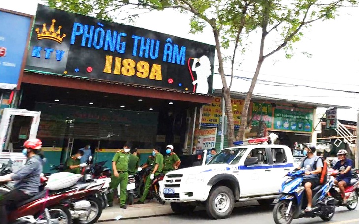 Kiểm tra phòng thu âm, phát hiện 28 người Trung Quốc nghi nhập cảnh trái phép - Ảnh 1.