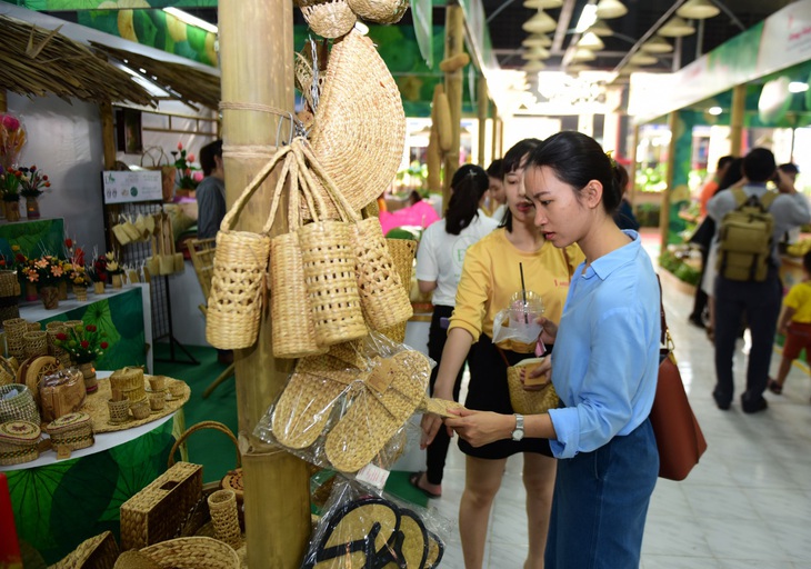 Sau kích cầu, doanh nghiệp địa phương sẵn sàng cho sân chơi lớn - Ảnh 1. Sau kích cầu, doanh nghiệp địa phương sẵn sàng cho sân chơi lớn - Ảnh 1.