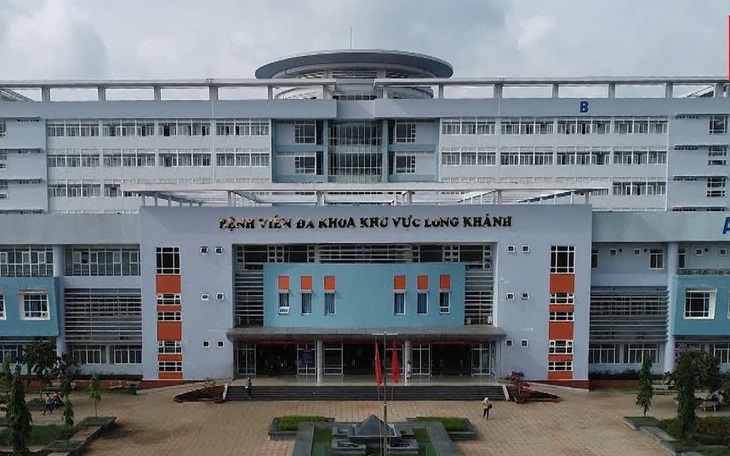 Người đàn ông 39 tuổi chết nghi do nhảy tầng 7 của bệnh viện - Ảnh 2.