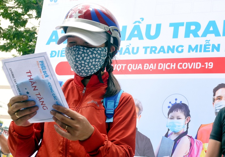 Đứng lên giữa dịch bệnh - Ảnh 1.
