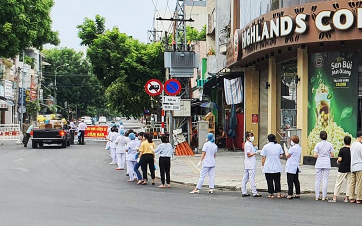 Tình nguyện lên đường đẩy lùi đại dịch