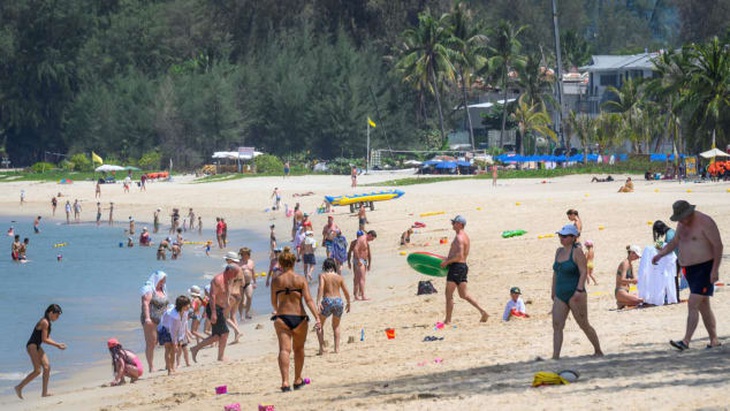 Thái Lan sẽ đón khách nước ngoài đến Phuket từ tháng 10 - Ảnh 1.