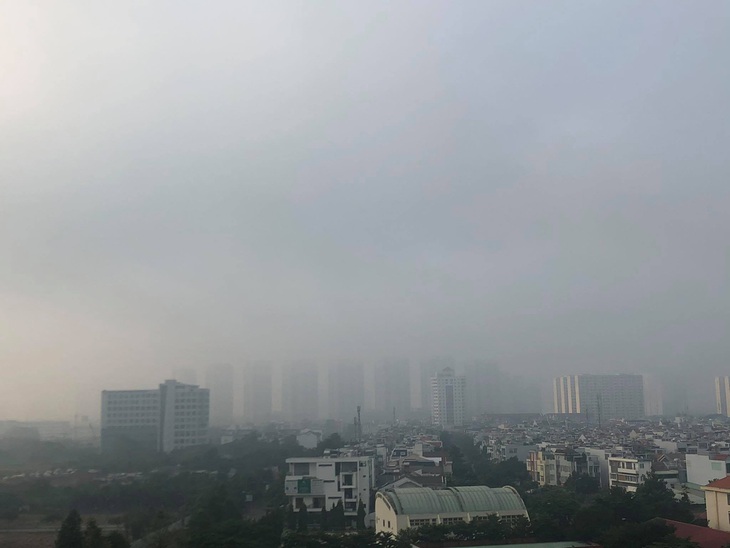 Ngày 1-9, TP.HCM tăng mưa, kèm lốc, gió mạnh - Ảnh 2. Ngày 1-9, TP.HCM tăng mưa, kèm lốc, gió mạnh - Ảnh 2.