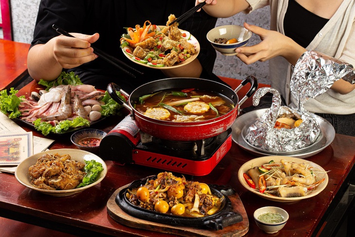 Hong Kong thu nhỏ trong quán ăn cho giới trẻ mới toanh - Ảnh 1. Hong Kong thu nhỏ trong quán ăn cho giới trẻ mới toanh - Ảnh 1.