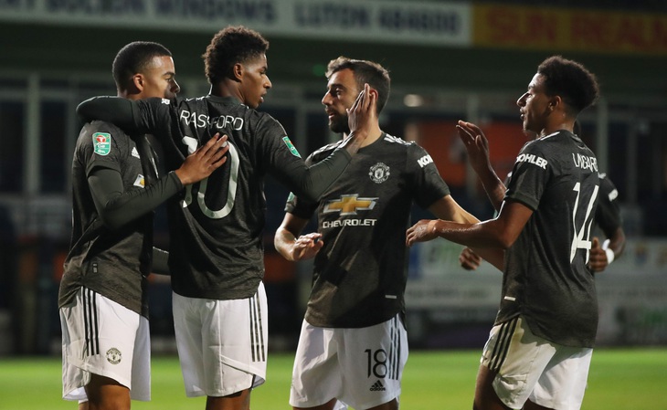 Thắng dễ Luton Town, Man Utd vào vòng 4 Cúp Liên đoàn - Ảnh 2.