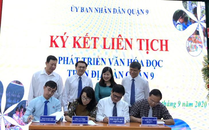 Quận 9 sẽ khảo sát tỉ lệ đọc sách của học sinh đầu và cuối năm học - Ảnh 1.