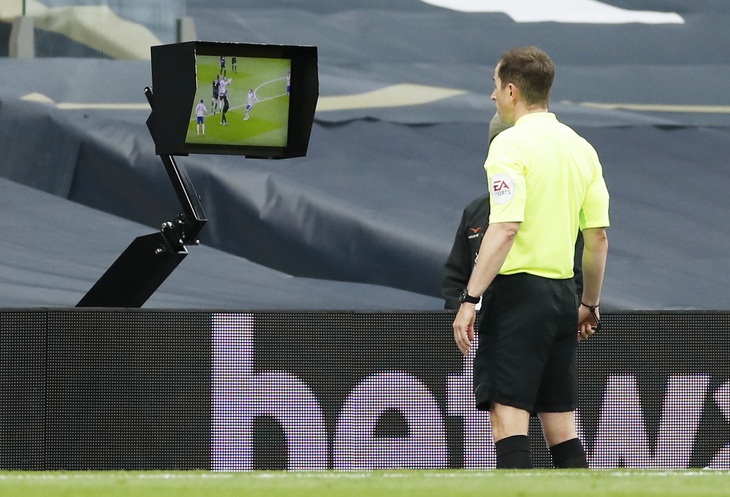 VAR ‘nổ’ ở phút bù giờ, Newcastle giật 1 điểm từ tay Tottenham - Ảnh 3.